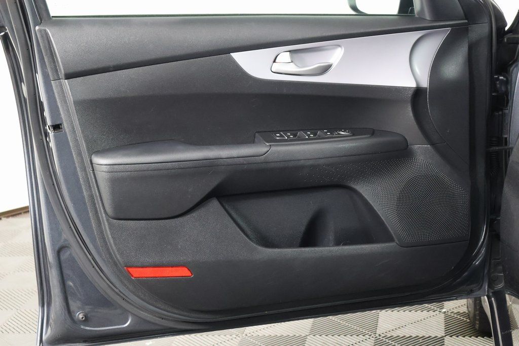 Thumbnail: 2024 Kia Forte - 12