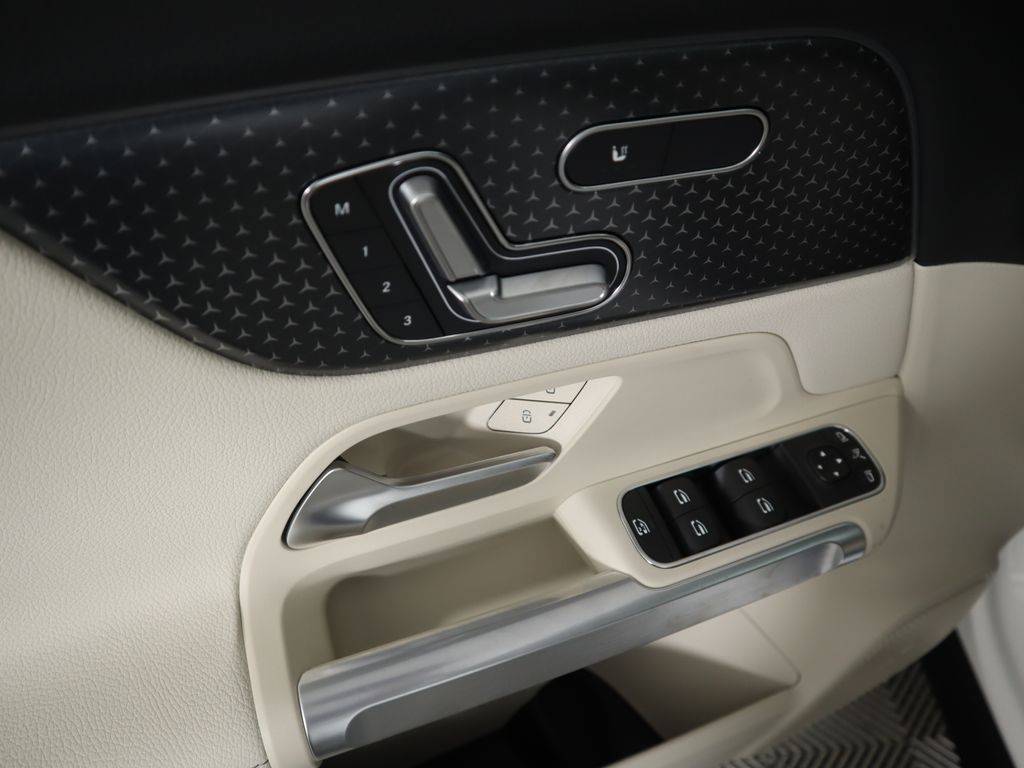 2024 Mercedes-Benz EQB 250+ 25