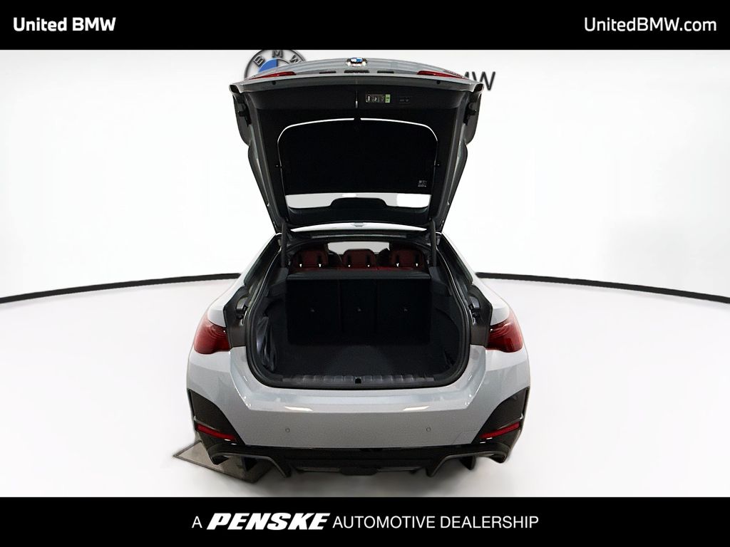 Thumbnail: 2026 BMW i4 - 14