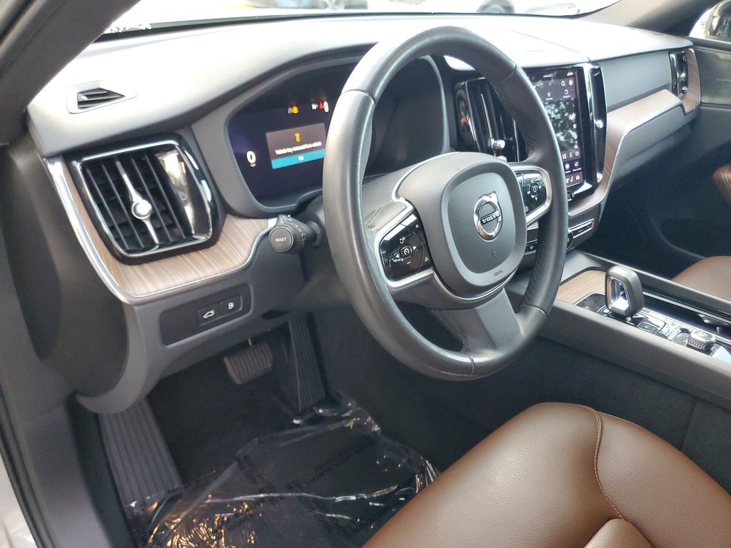 used 2023 Volvo XC60 Recharge Plug-In Hybrid car, priced at $34,695