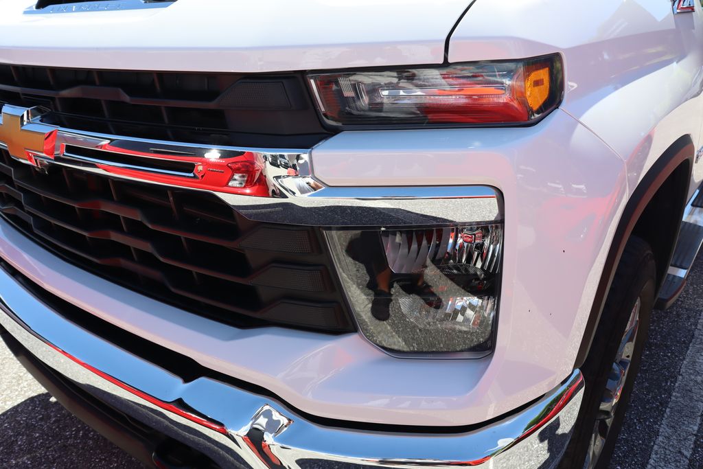 Thumbnail: 2024 Chevrolet Silverado 2500 - 3