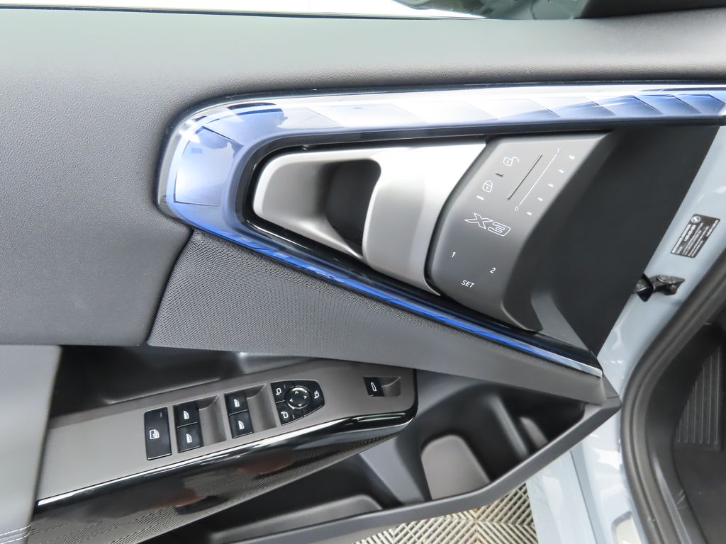 Thumbnail: 2026 BMW X3 - 23