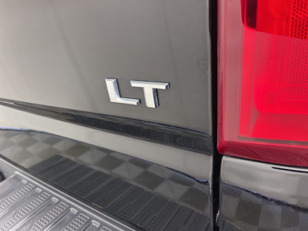Thumbnail: 2024 Chevrolet Silverado 1500 - 12