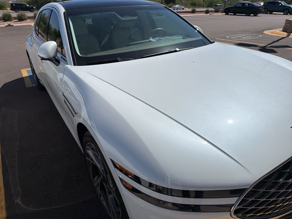 Thumbnail: 2023 Genesis G90 - 9