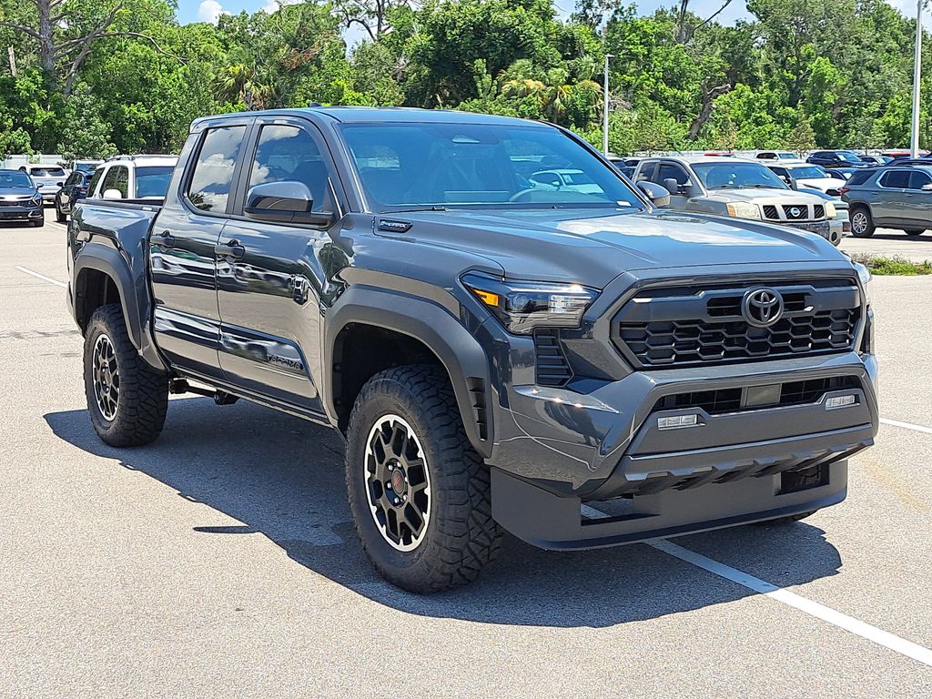 2025 Toyota Tacoma TRD Off-Road Double Cab photo 2