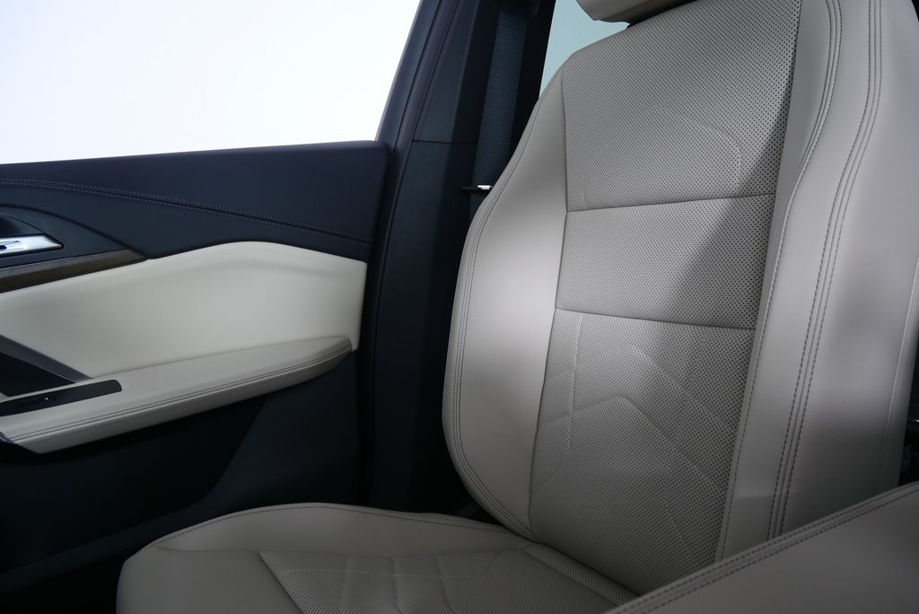 2025 BMW X1 xDrive28i 22