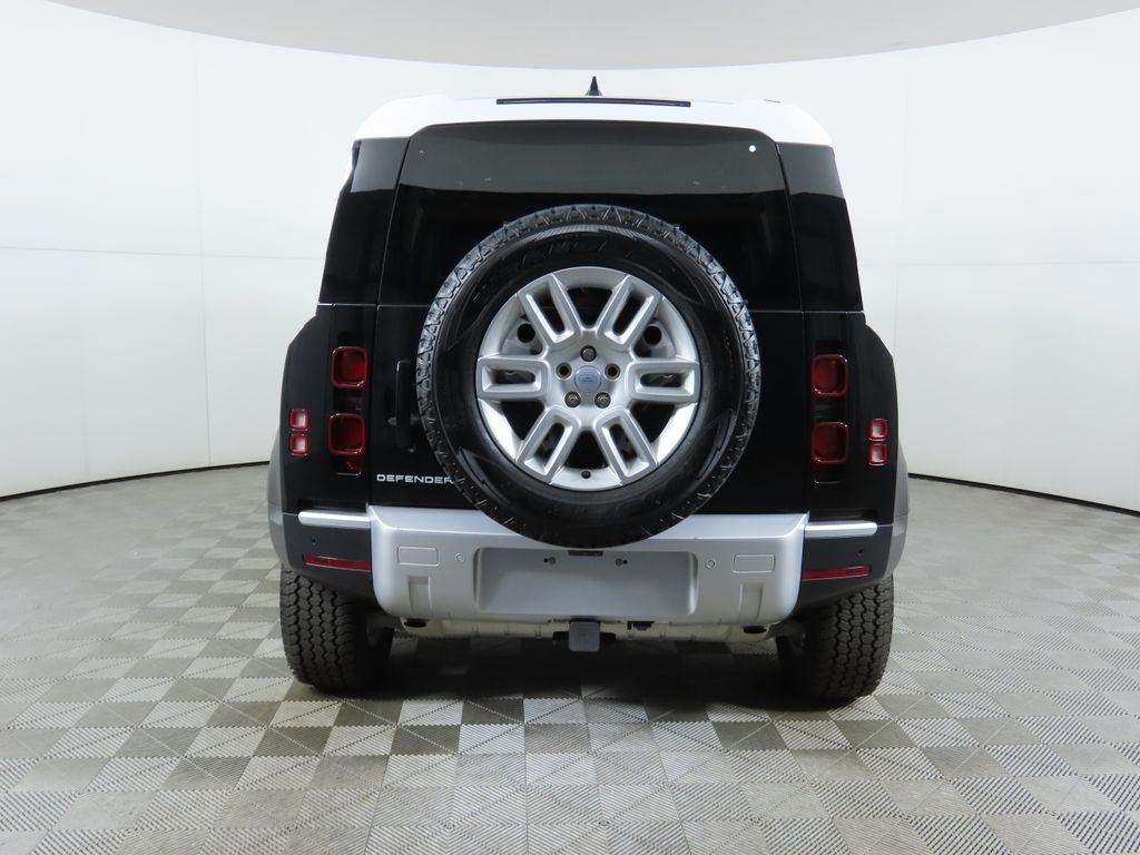 2024 Land Rover Defender 110 6