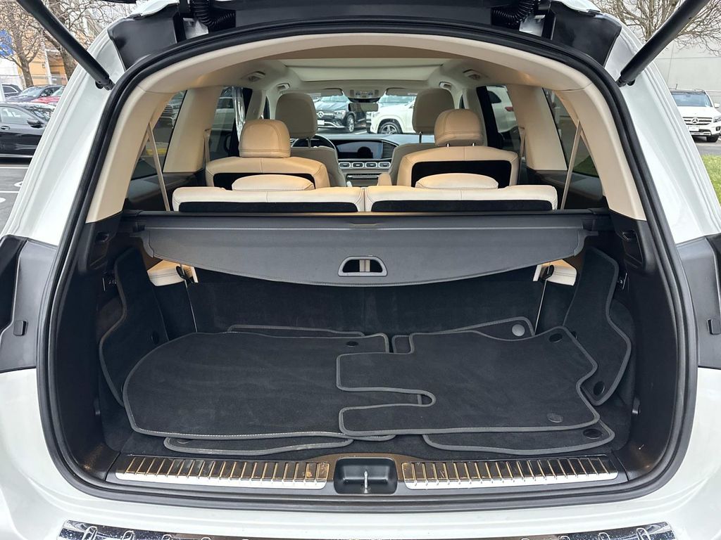 Thumbnail: 2024 Mercedes-Benz GLS - 25