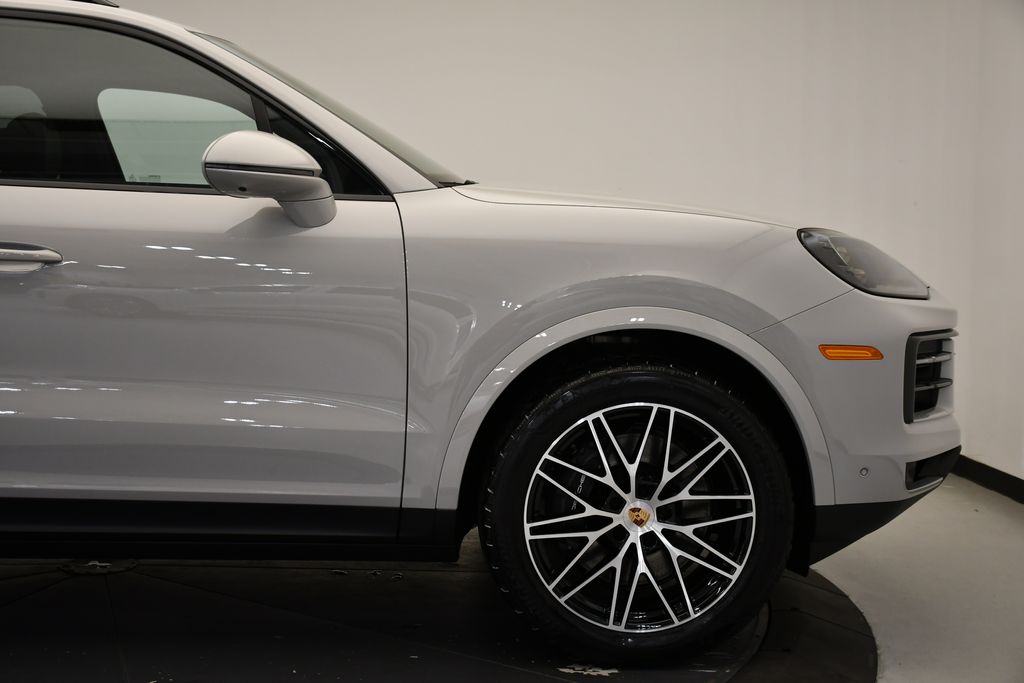 Thumbnail: 2025 Porsche Cayenne - 15