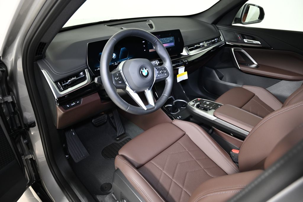 2025 BMW X1 xDrive28i 15