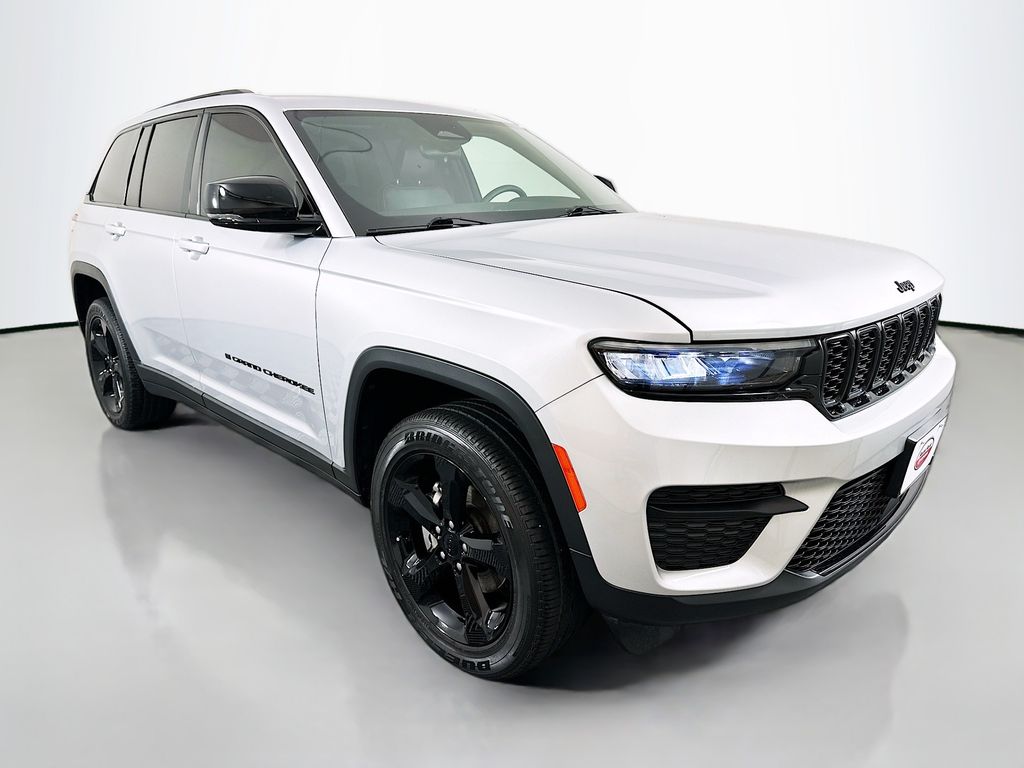Thumbnail: 2024 Jeep Grand Cherokee - 3