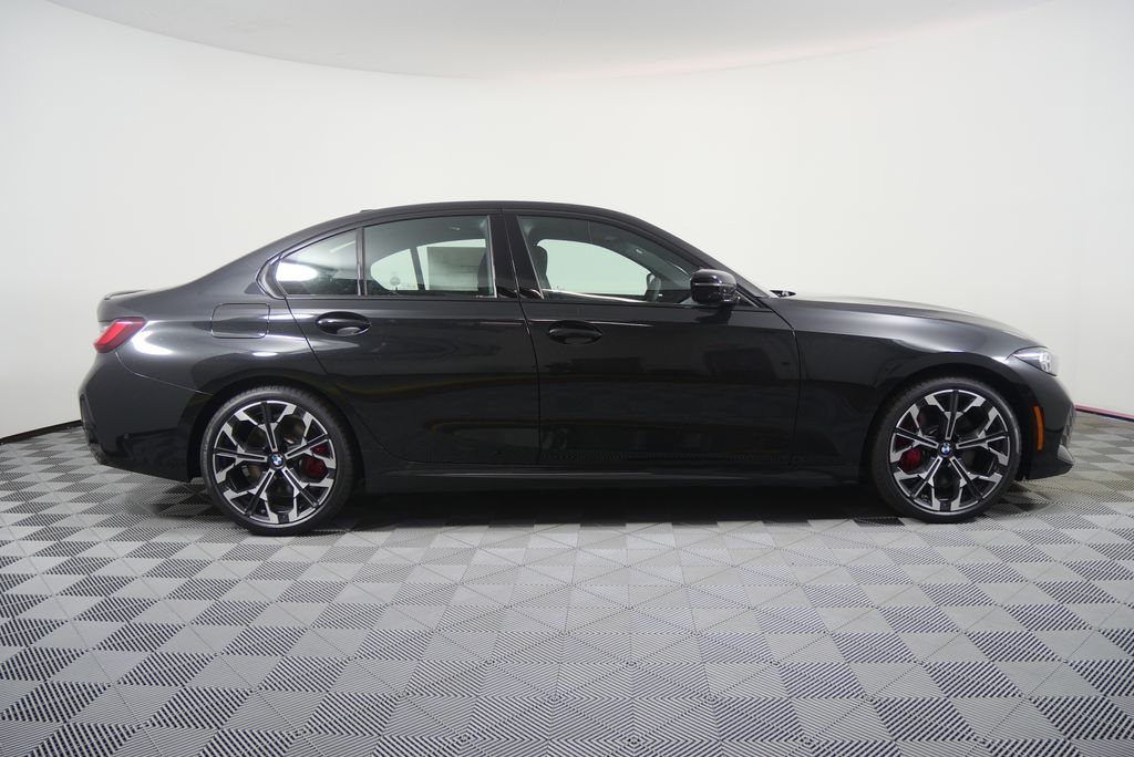 Thumbnail: 2026 BMW 3 Series - 6