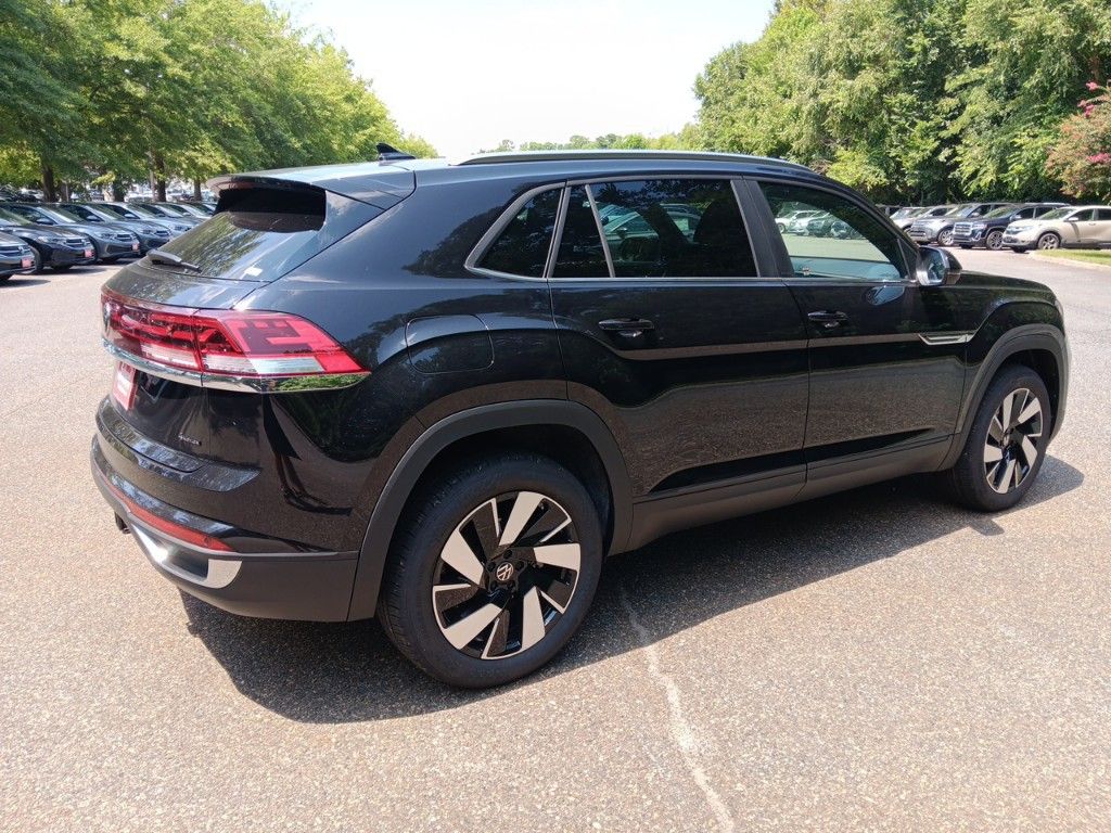 2024 Volkswagen Atlas Cross Sport 2.0T SE w/Technology 5