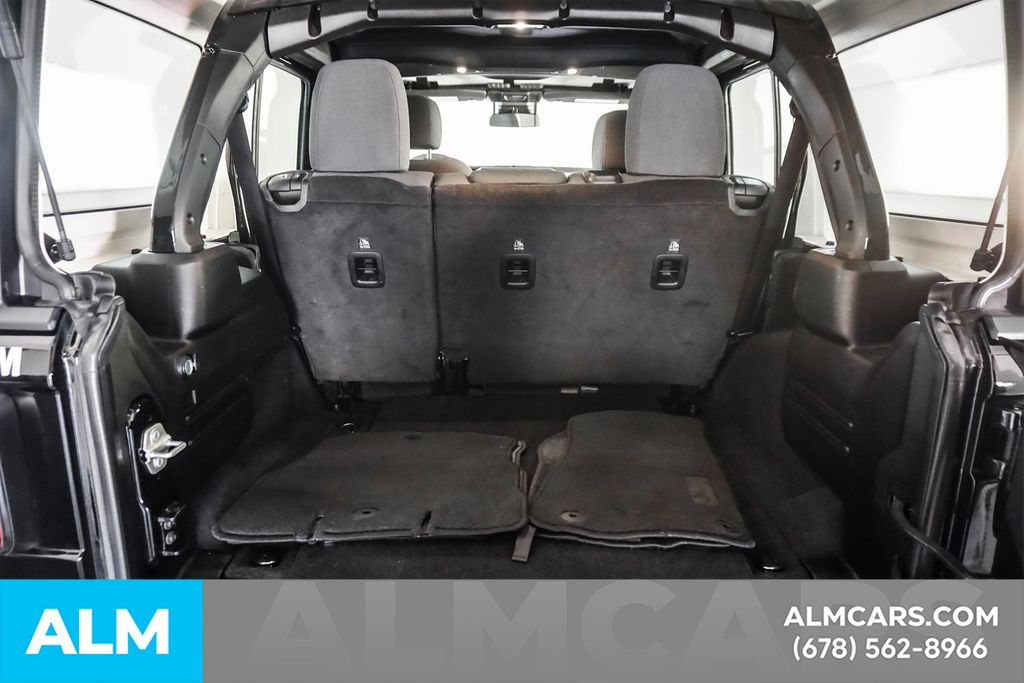 Used 2025 Black Jeep Sport S image 21