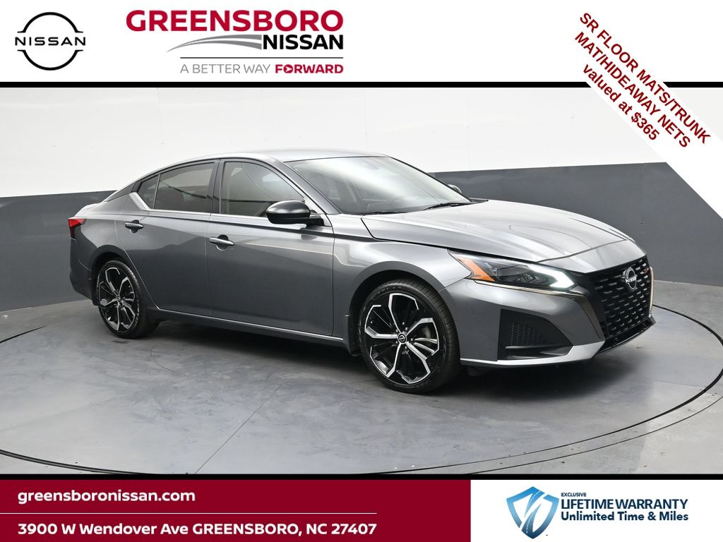 2023 Nissan Altima 2.5 SR FWD