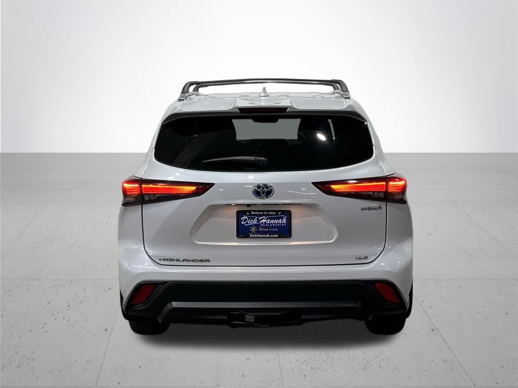 2023 Toyota Highlander Hybrid Bronze Edition