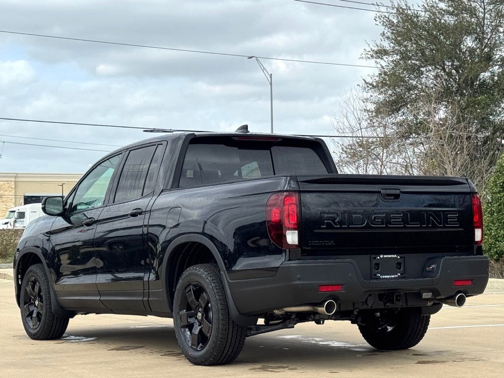 2026 Honda Ridgeline Black Edition Black at Community Honda
