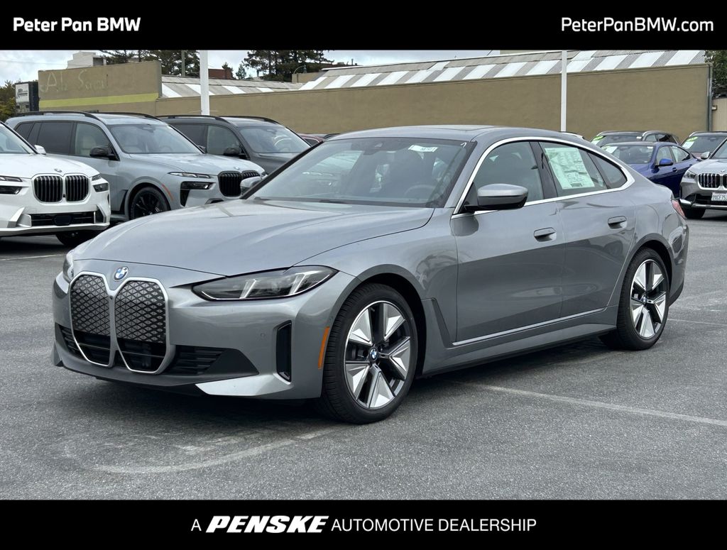 Thumbnail: 2026 BMW i4 - 1