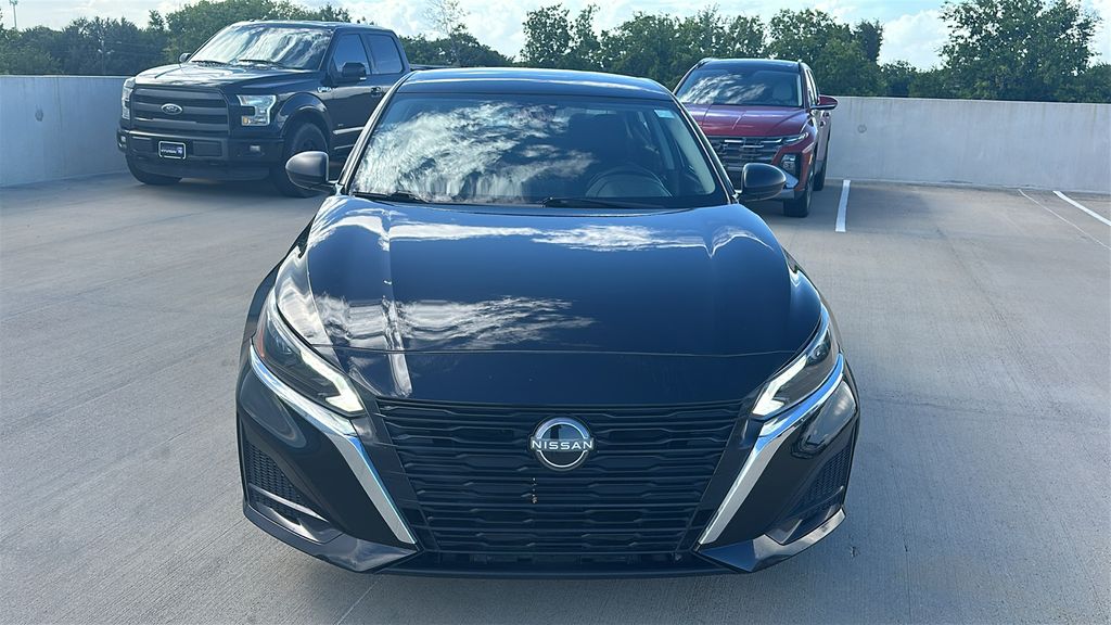 2025 Nissan Altima 2.5 SV Black at Durrett Motor Company
