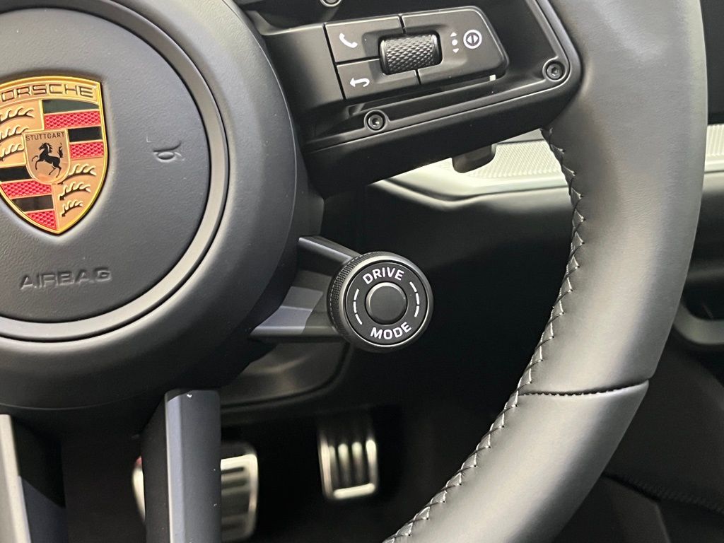 Thumbnail: 2025 Porsche Cayenne - 15