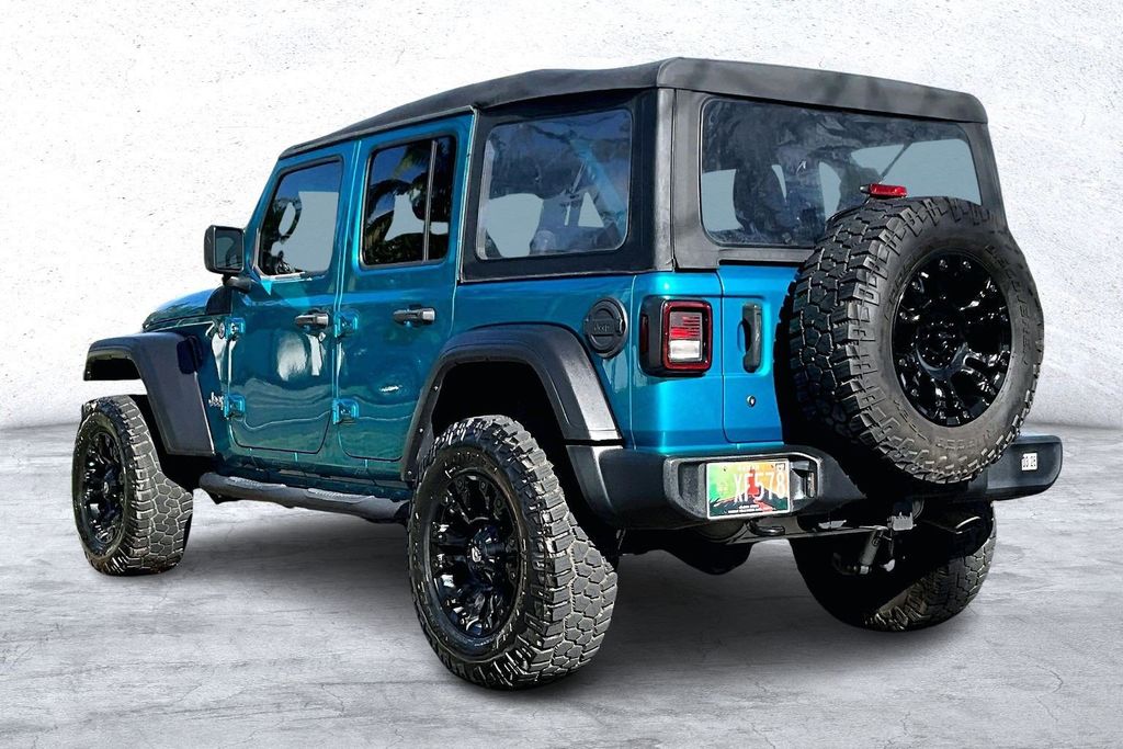 Used 2020 Teal Jeep Unlimited Sport image 12