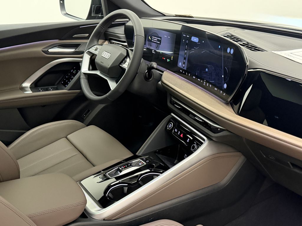 Thumbnail: 2026 Audi Q5 - 10