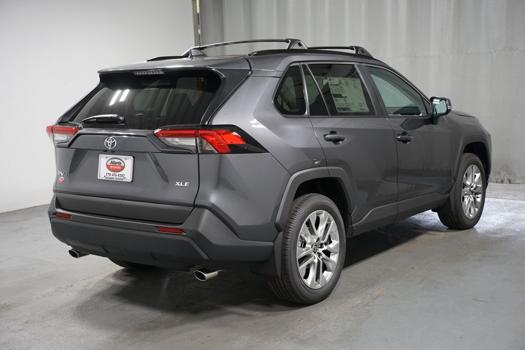Thumbnail: 2025 Toyota RAV4 - 8