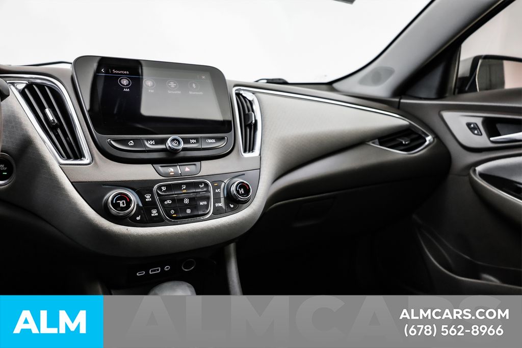 Used 2021 Silver Chevrolet LT image 35