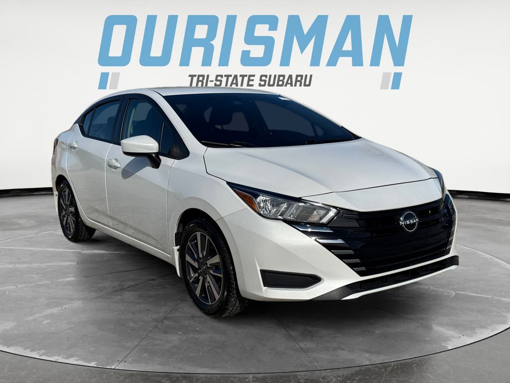 2023 Nissan Versa SV FWD