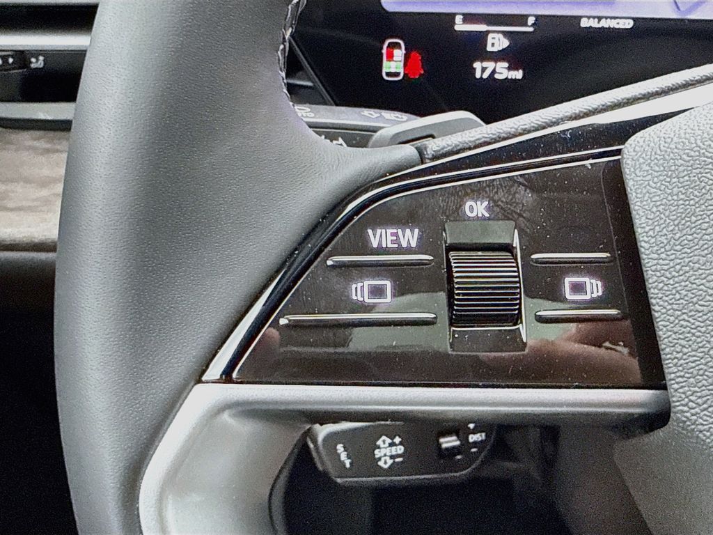 Thumbnail: 2026 Audi Q5 - 11