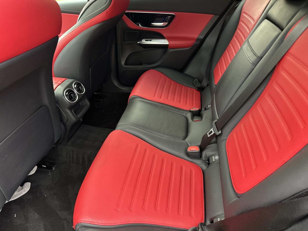 Thumbnail: 2024 Mercedes-Benz GLC - 26