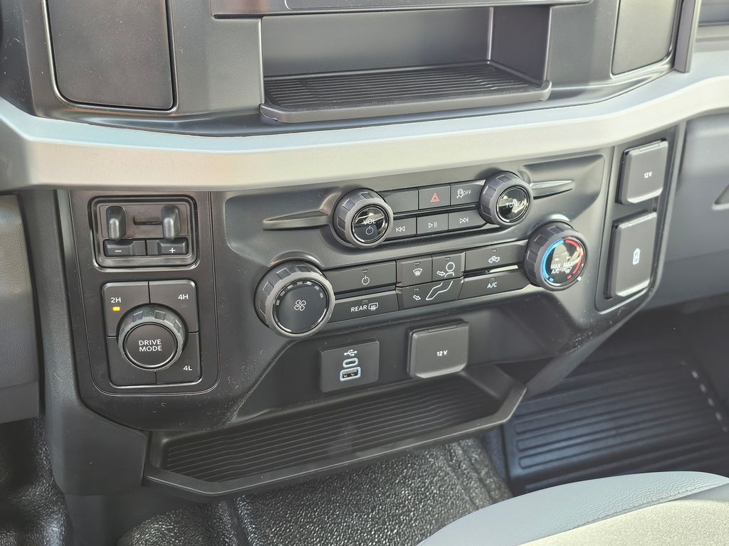 New 2026 White Ford XL image 27