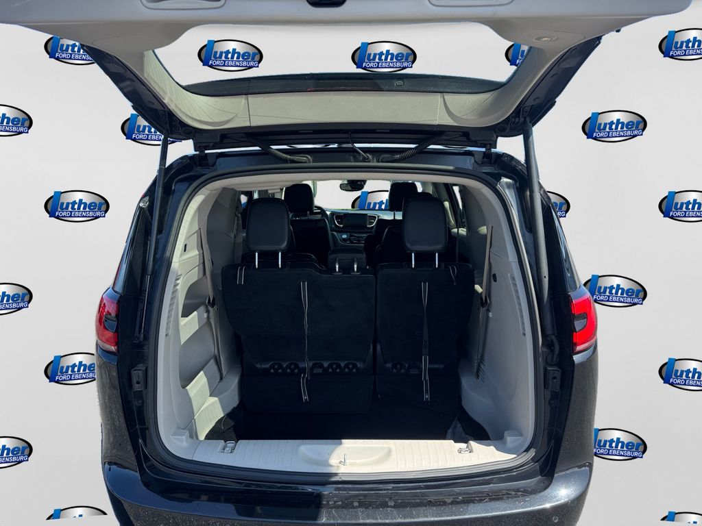 2023 Chrysler Pacifica Touring L Black at Bob Ruth Ford