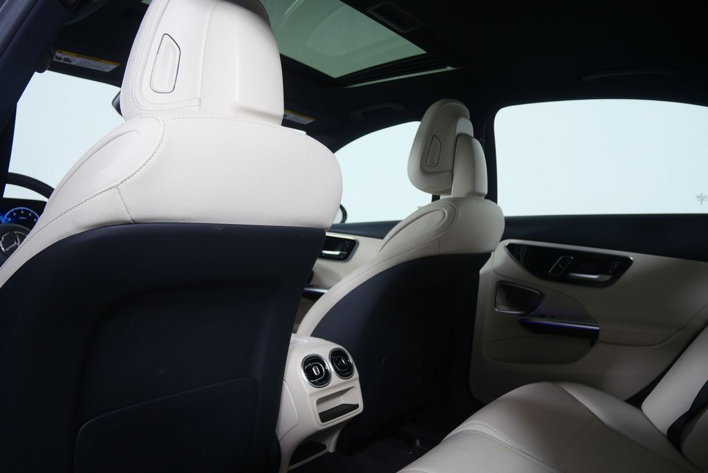 Thumbnail: 2023 Mercedes-Benz C-Class - 17