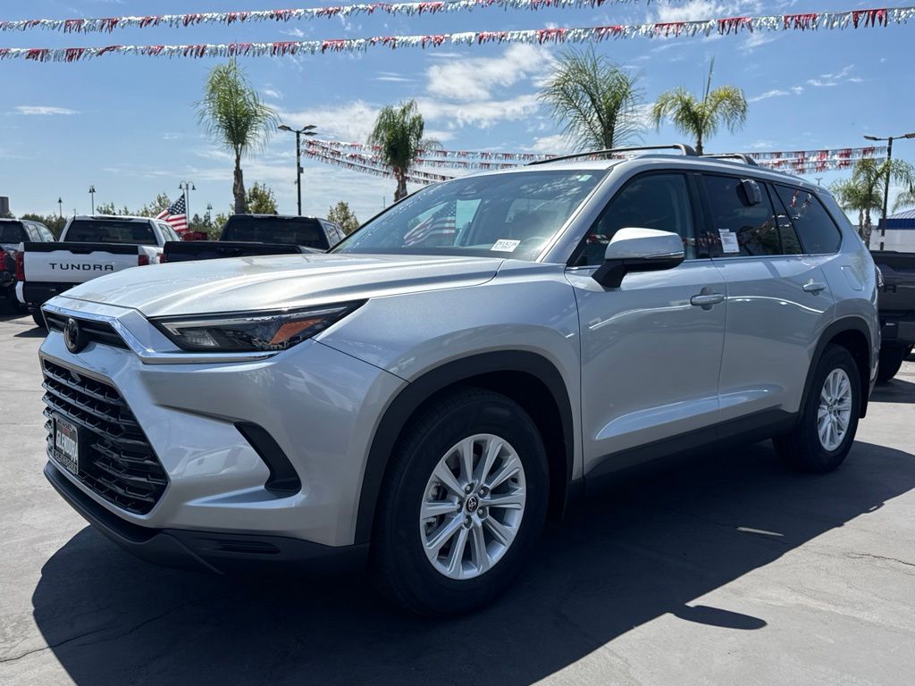 New 2026 Toyota Grand Highlander Hybrid SUV