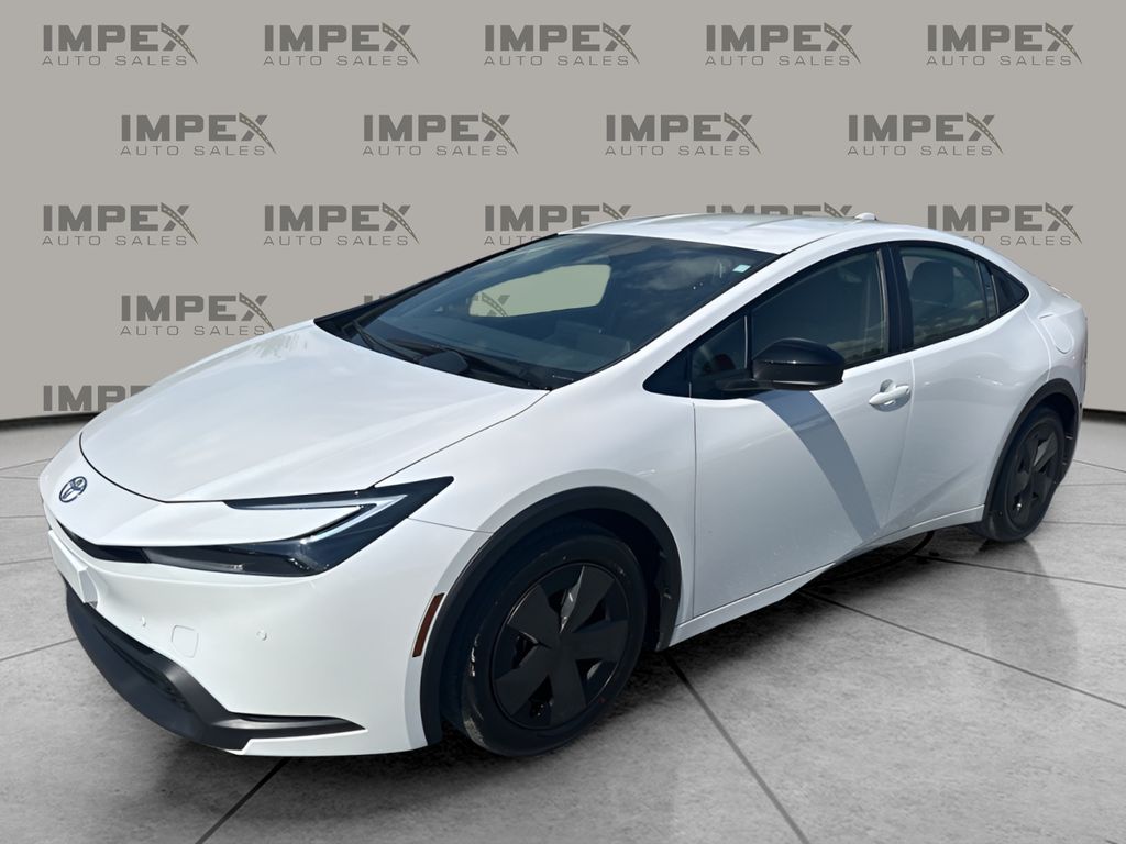 2025 Toyota Prius XLE's photo