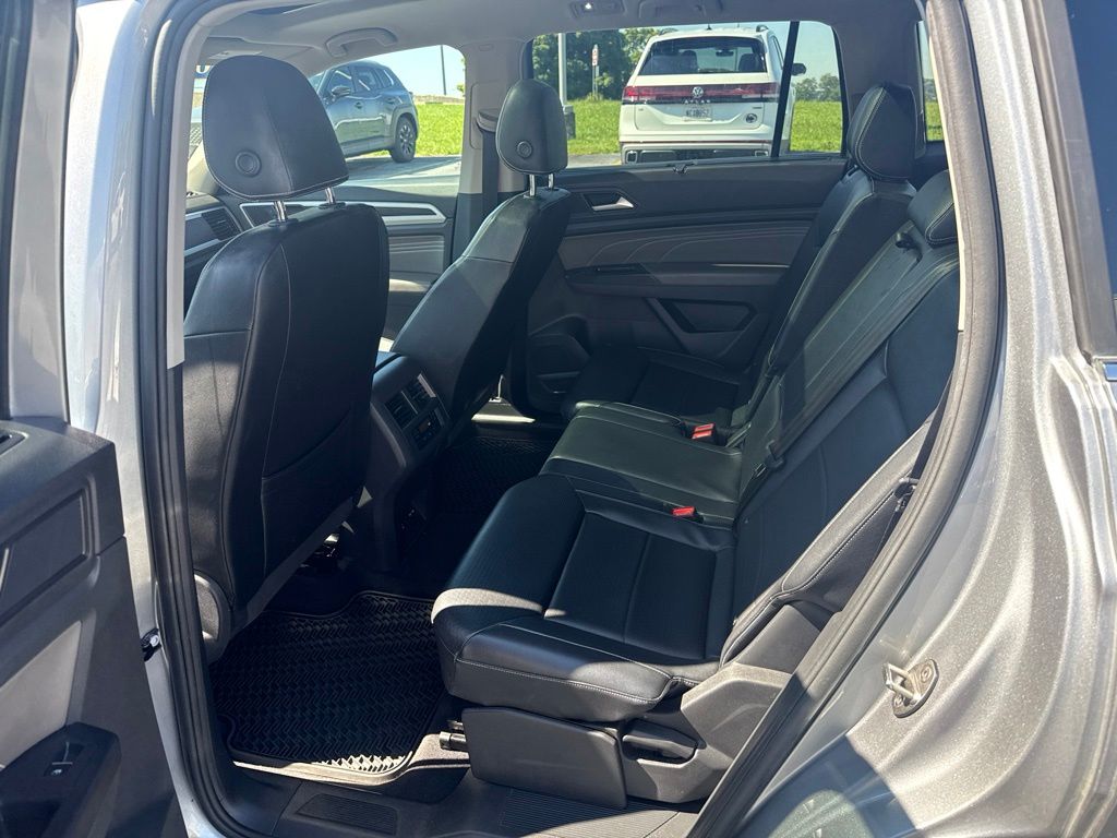 2022 Volkswagen Atlas 3.6L V6 SE w/Technology Silver at Sutliff Volkswagen