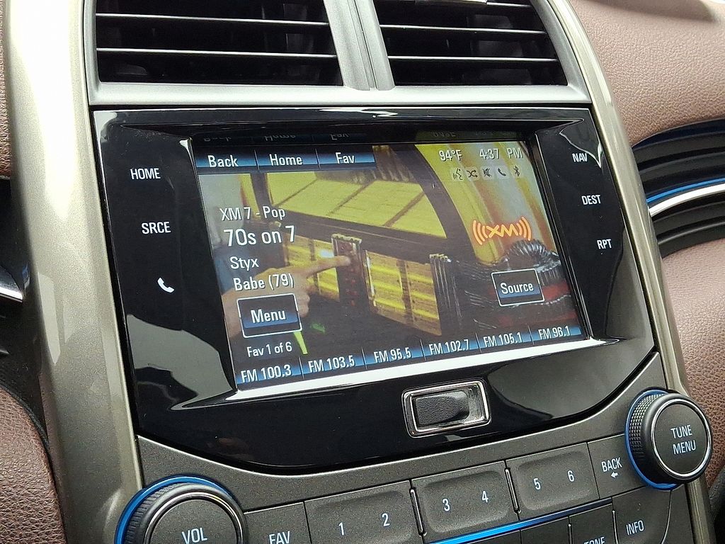 Thumbnail: 2013 Chevrolet Malibu - 18