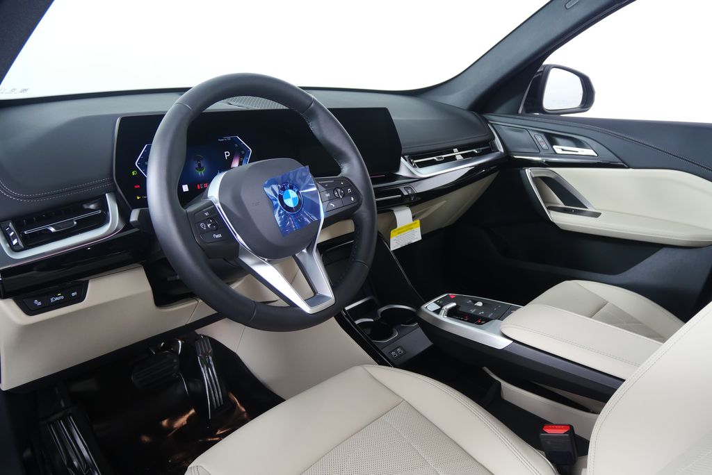 Thumbnail: 2025 BMW X1 - 12