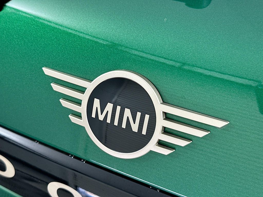 2025 MINI Cooper Hardtop S 21