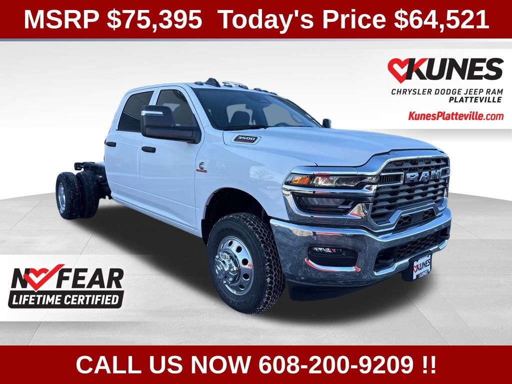2026 RAM 3500 Chassis Tradesman Crew Cab LB DRW 4WD