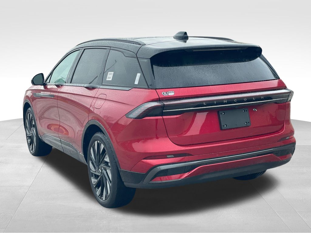 View vehicle photo 3