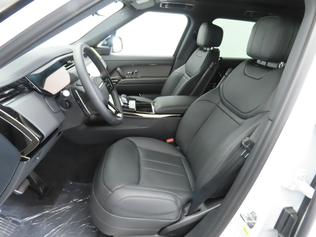 Thumbnail: 2026 Land Rover Range Rover Sport - 19