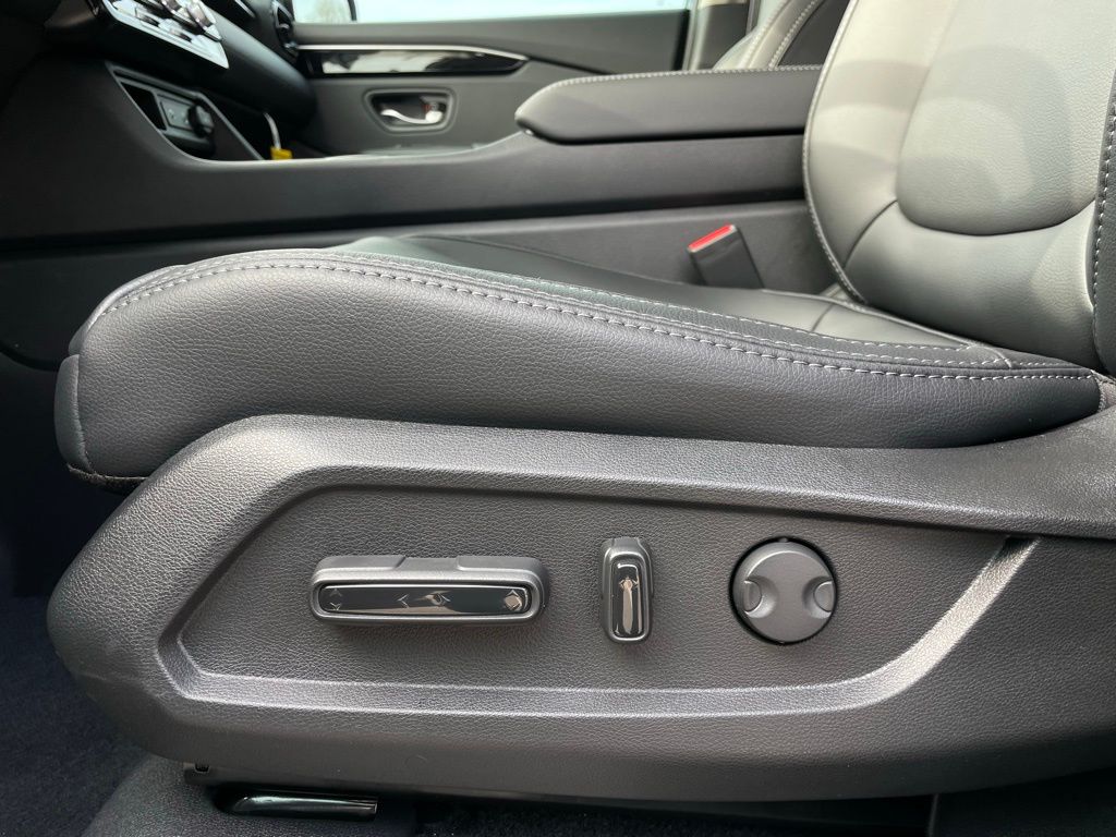 Thumbnail: 2026 Honda Pilot - 24