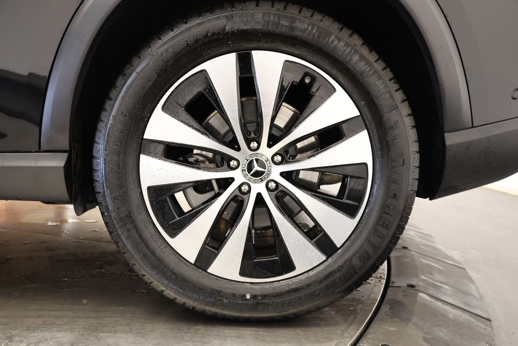 Thumbnail: 2026 Mercedes-Benz GLE - 12