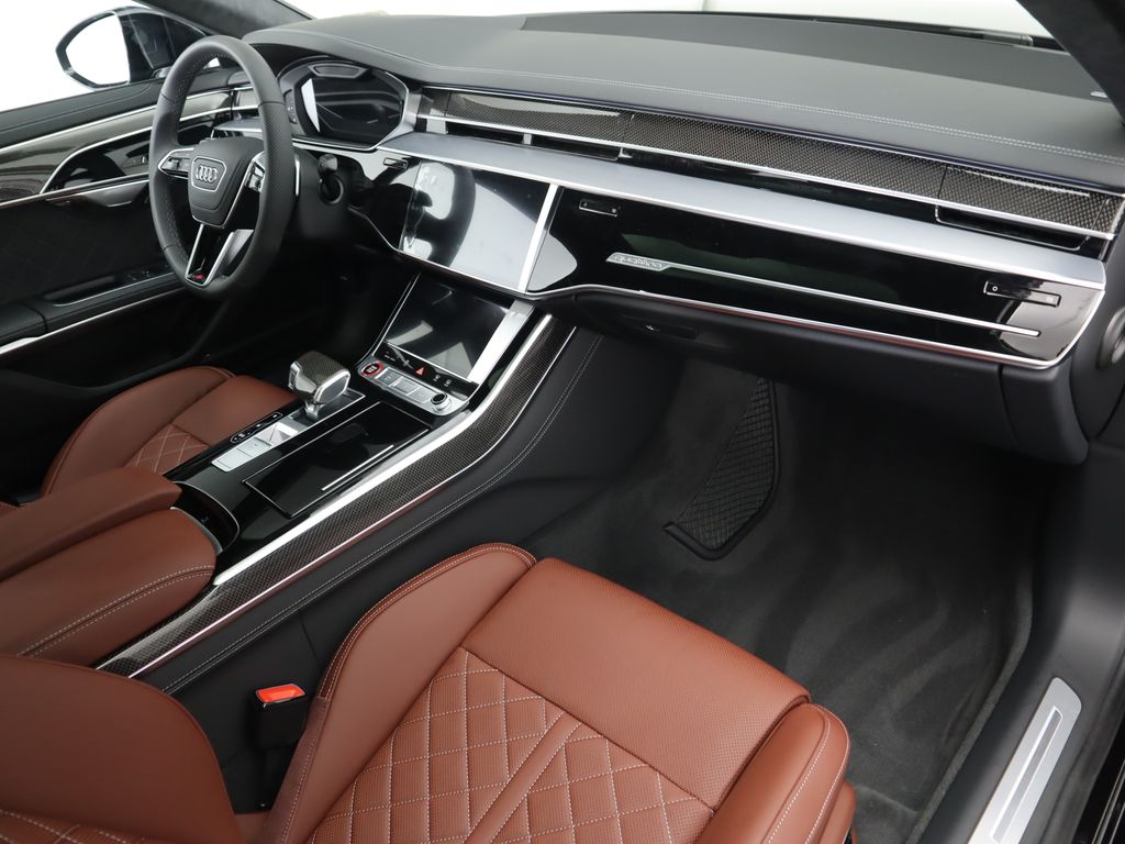 Thumbnail: 2025 Audi S8 - 19