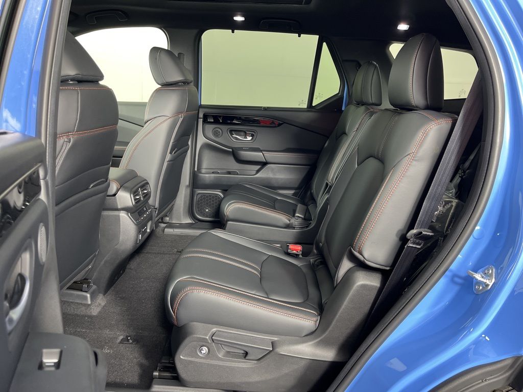 2025 Honda Pilot TrailSport 26