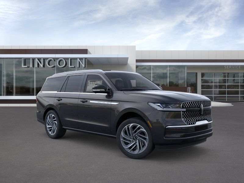 Thumbnail: 2026 Lincoln Navigator - 7