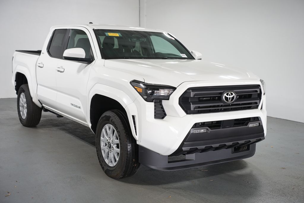 Thumbnail: 2025 Toyota Tacoma - 3