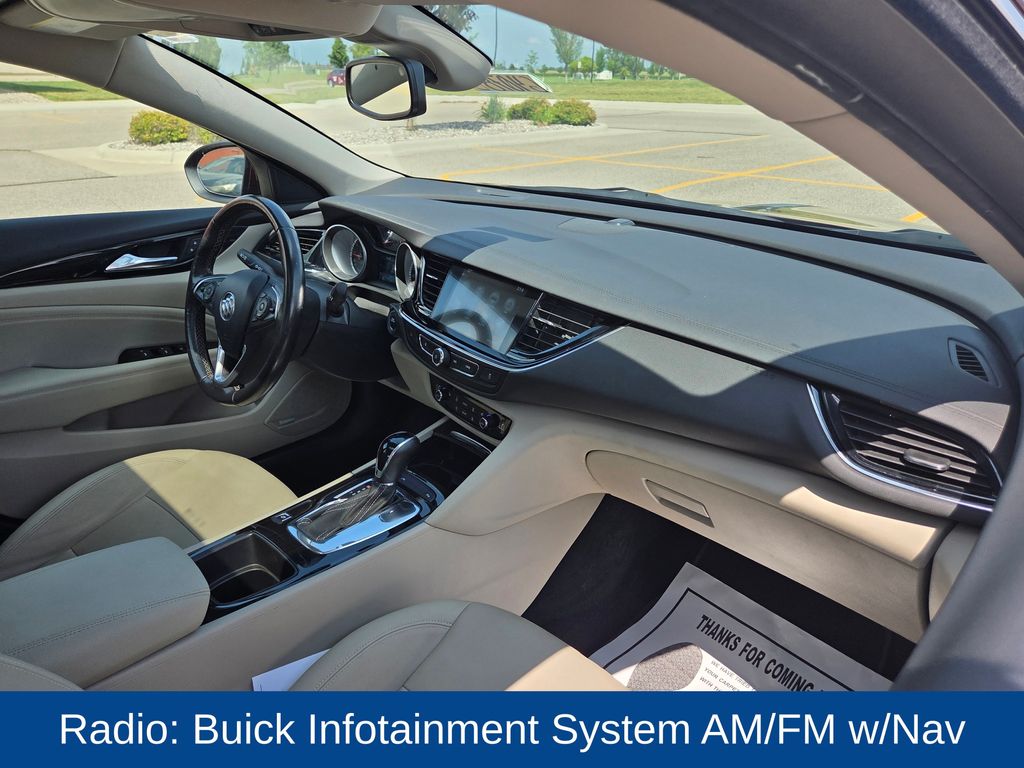 2018 Buick Regal Sportback Essence